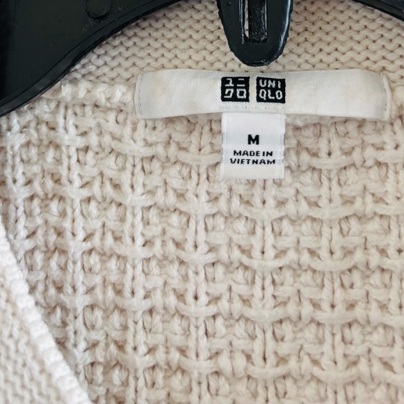 UNIQLO Cardigan Sweater Jacket Beige Knit Pockets Womens M Preppy Old Money - Picture 5 of 11